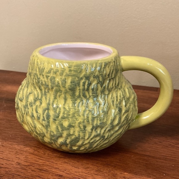 NEW DR. SEUSS GRINCH SCULPTED CERAMIC MUG - Picture 6 of 9